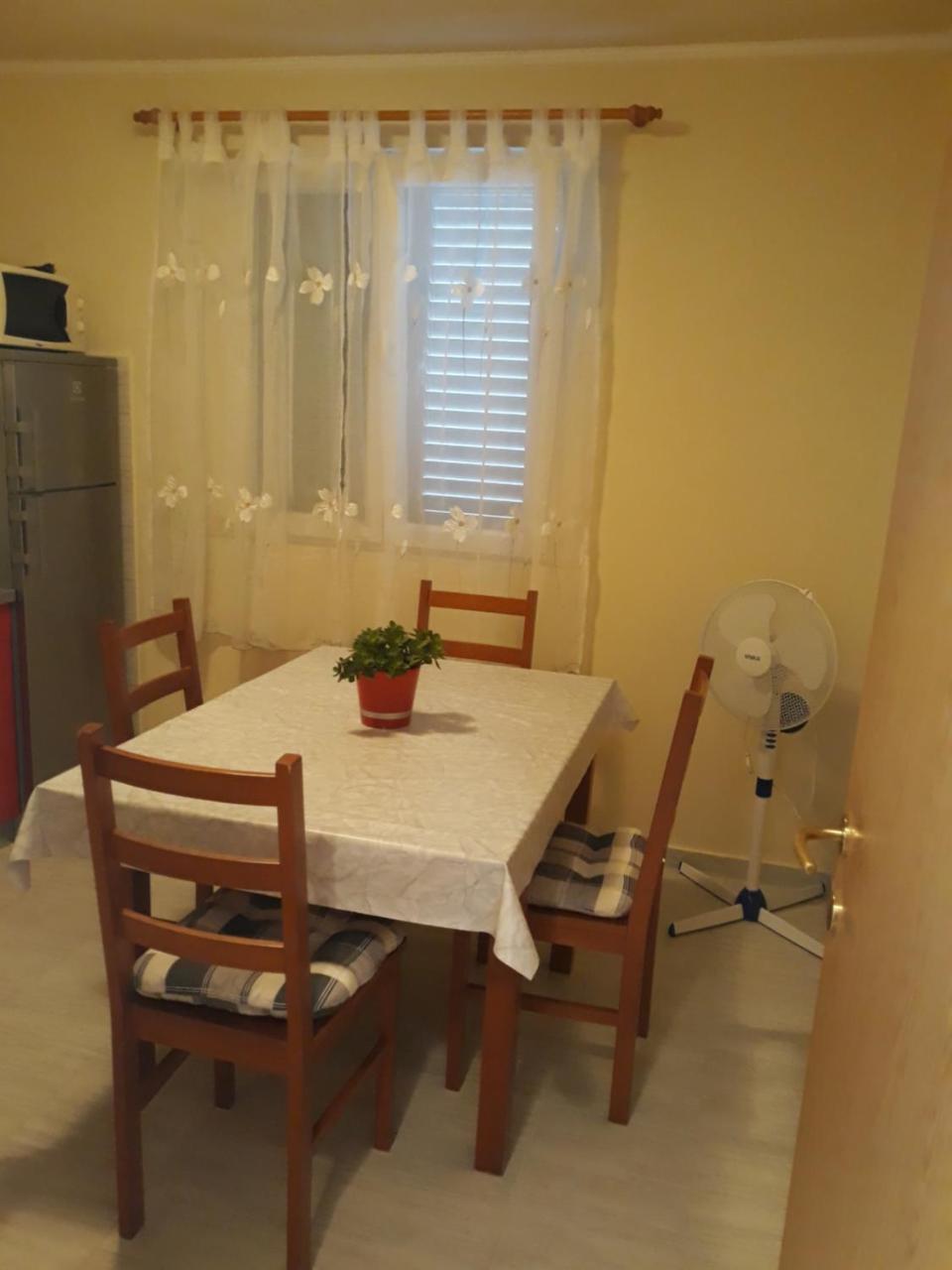 Apartament Limuni Saplunara