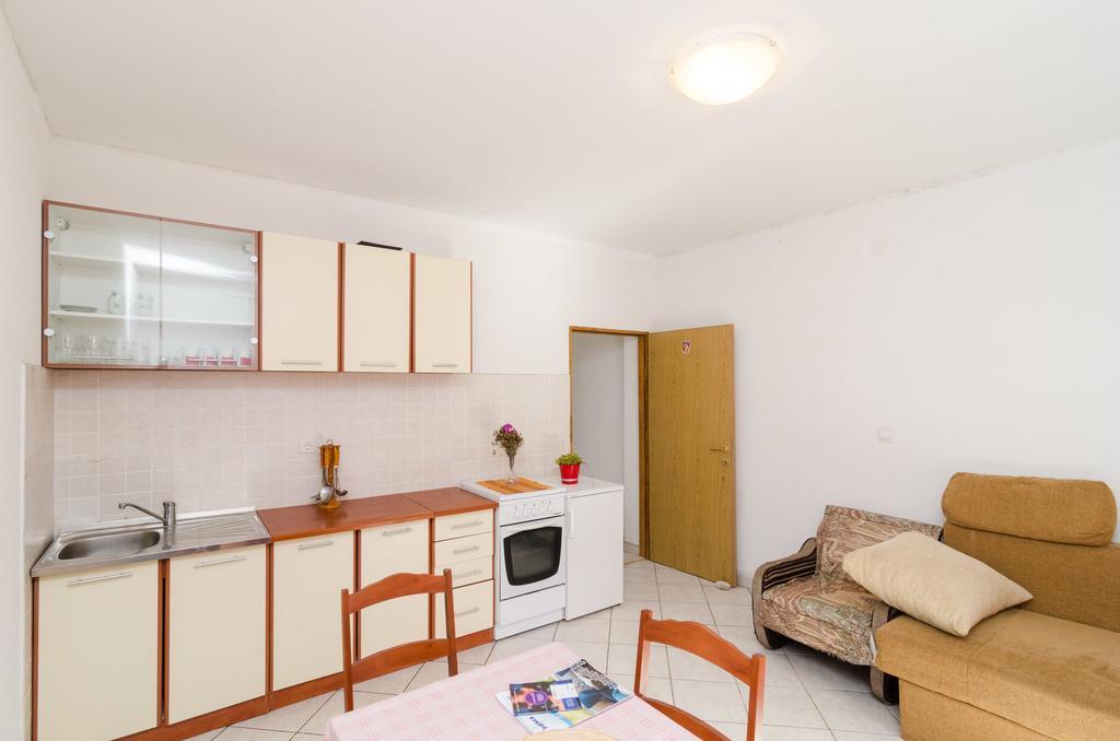 Apartment Limuni