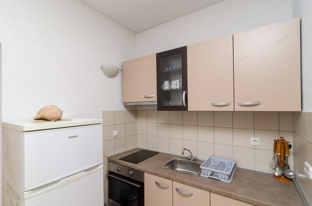 Apartment Limuni *