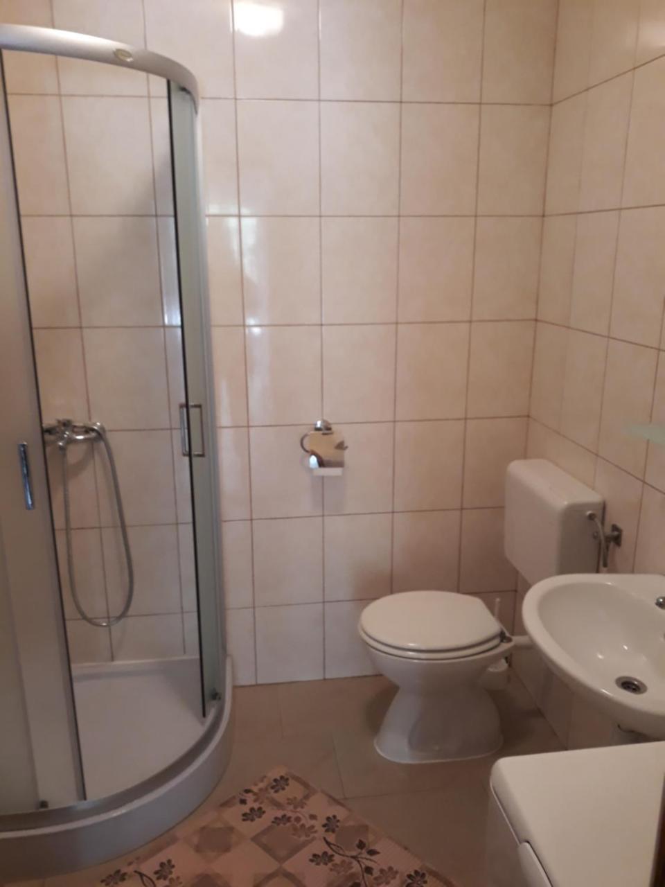 Limuni Apartment *